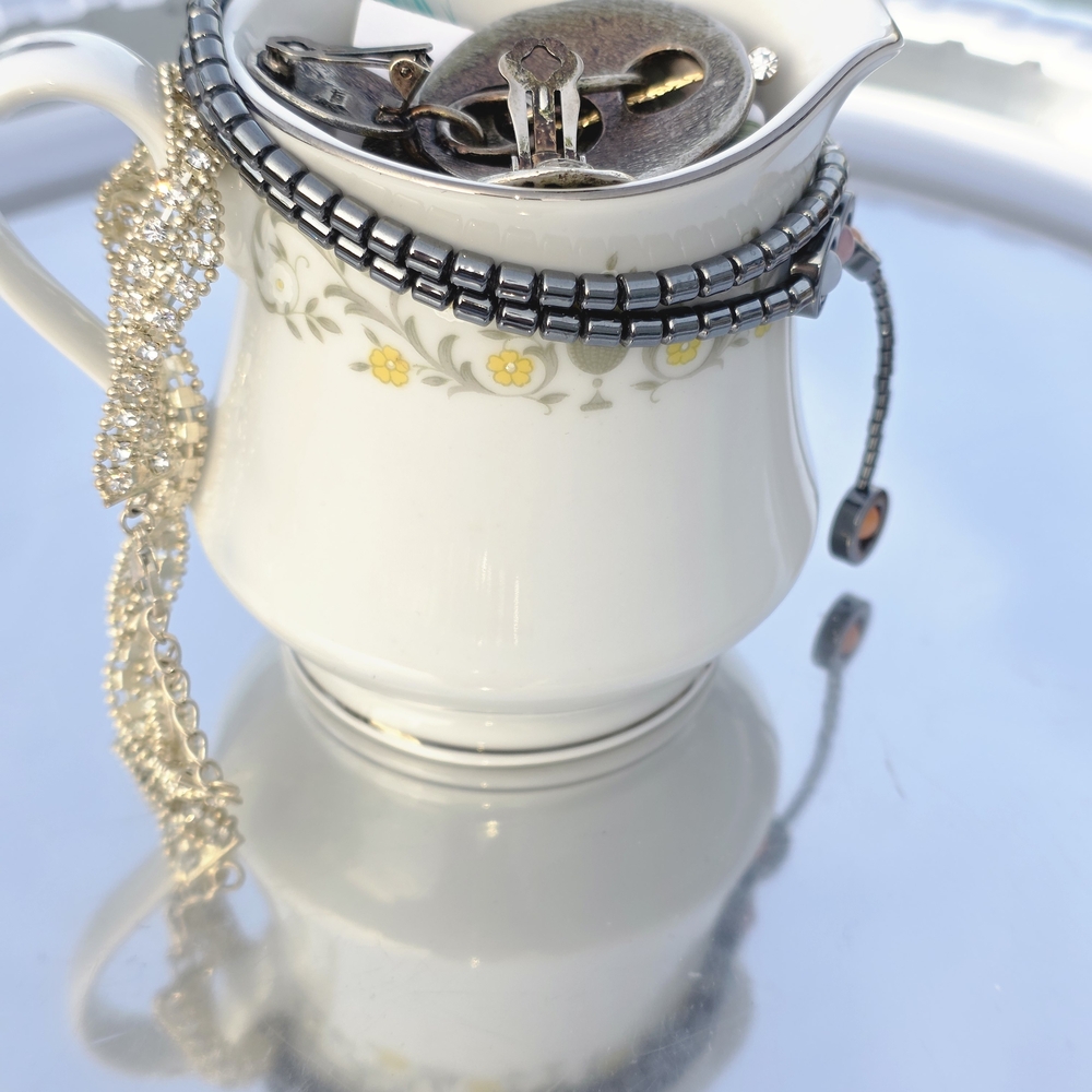 Elegant Silver and Black Women's Bracelet